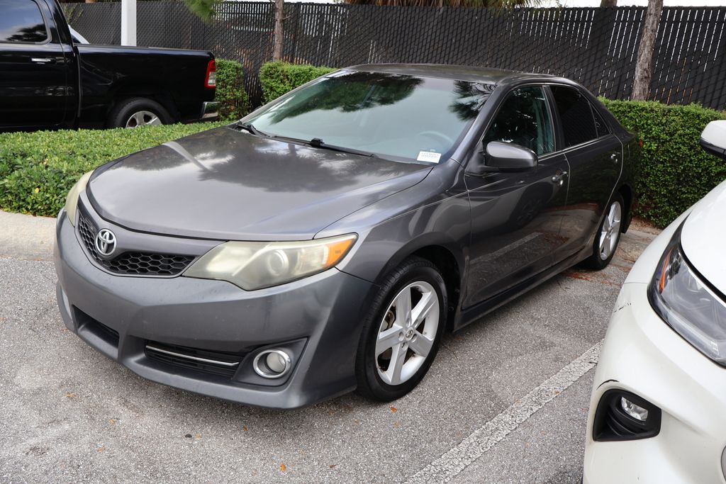 2014 Toyota Camry SE -
                  West Palm Beach, FL