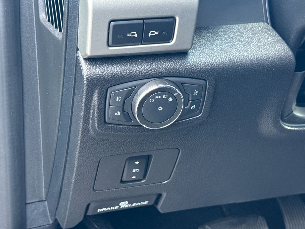 Certified Used 2020 Gray Ford Lariat image 14