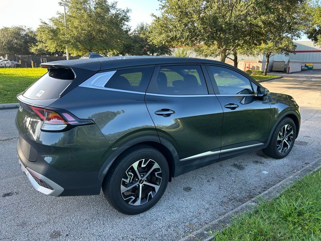 Thumbnail: 2023 Kia Sportage - 5