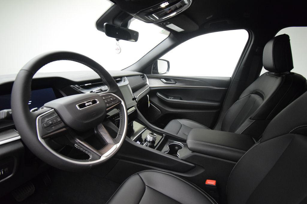 new 2026 Jeep Grand Cherokee L car, priced at $47,309
