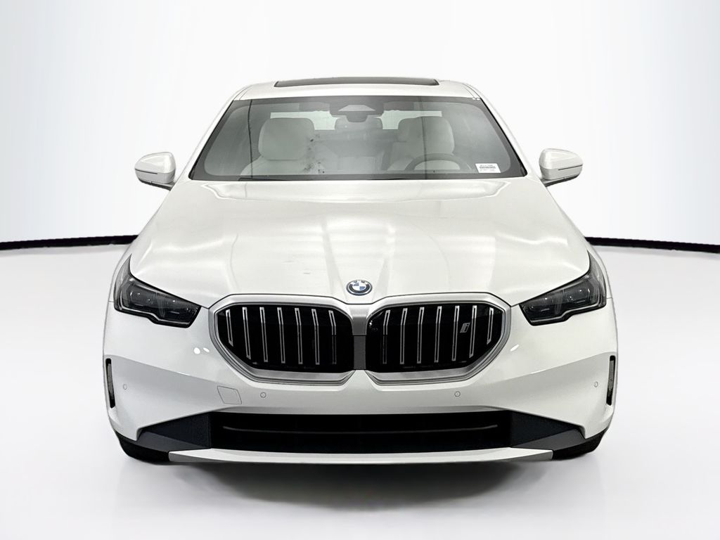 Thumbnail: 2026 BMW i5 - 2