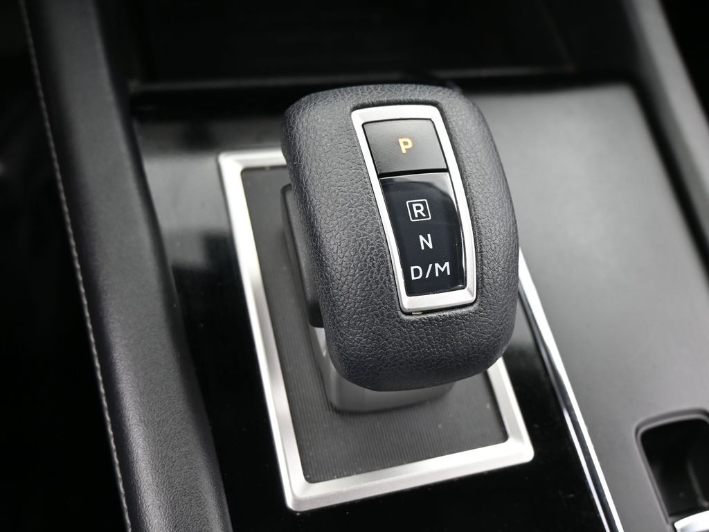 Used 2023 White Mitsubishi ES image 27