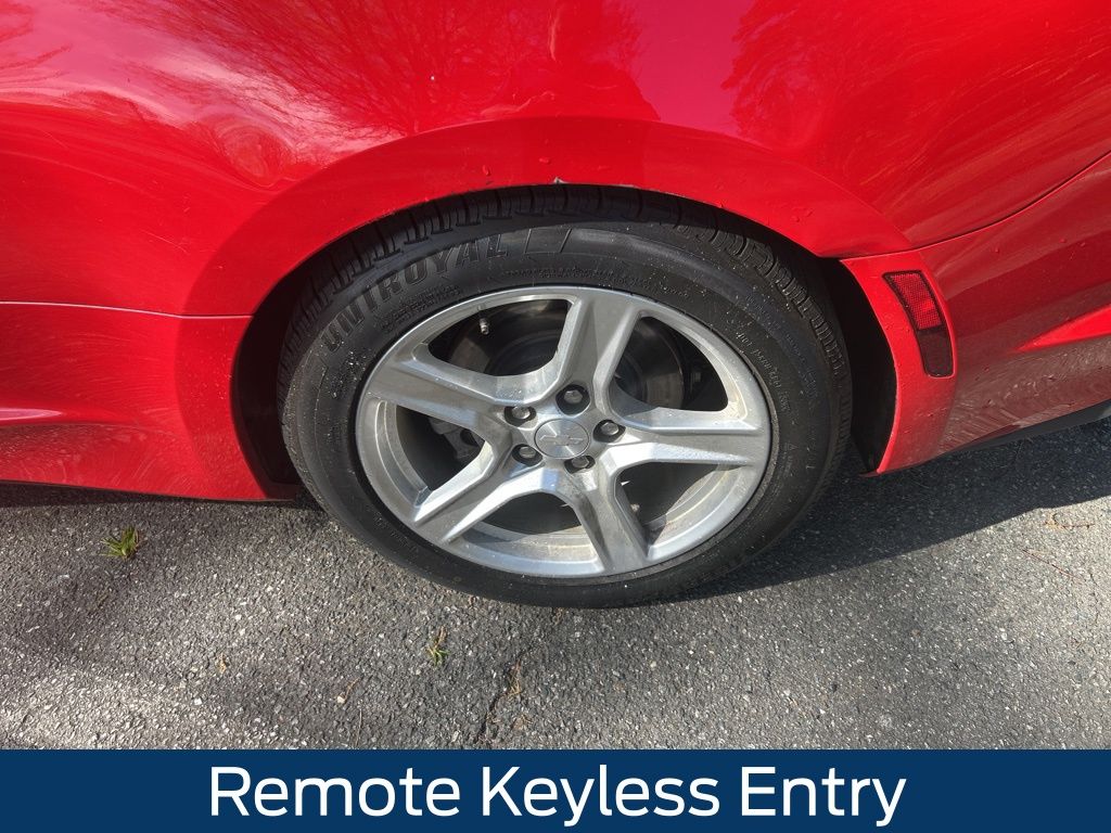 View vehicle photo 5