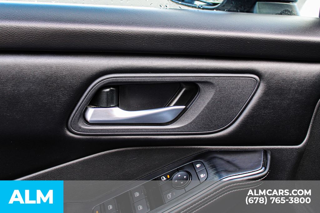 Used 2025 Silver Nissan SV image 36