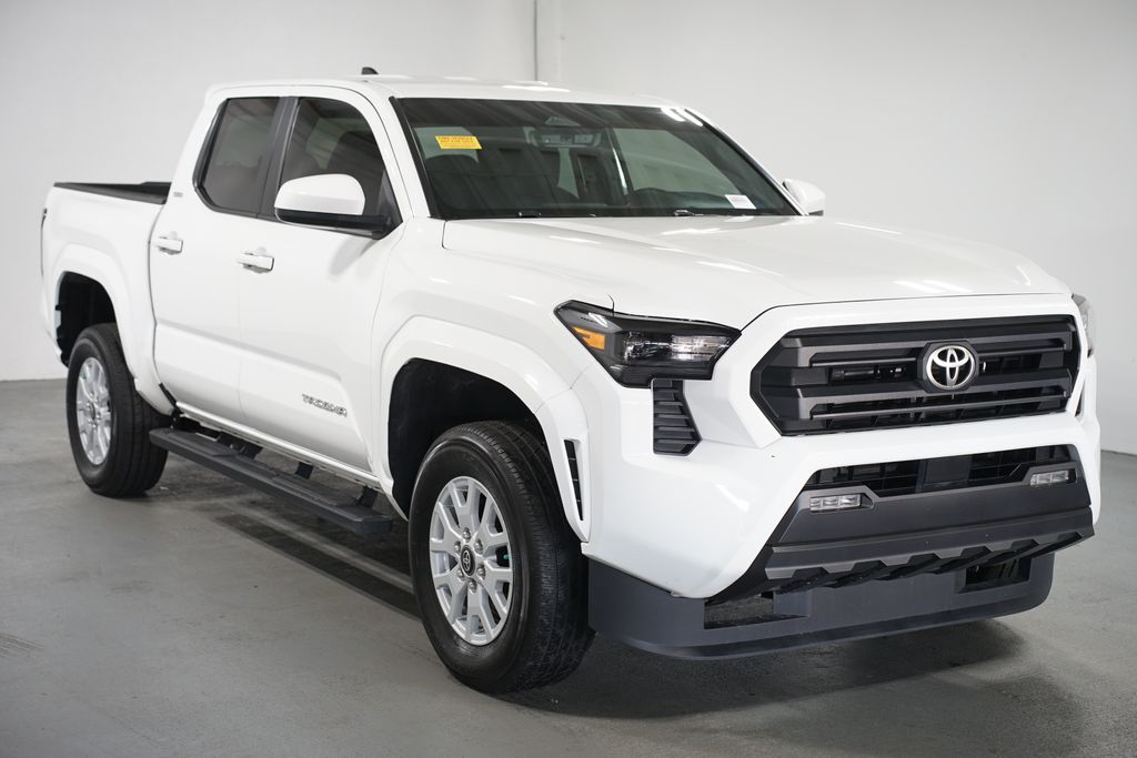 Thumbnail: 2024 Toyota Tacoma - 3