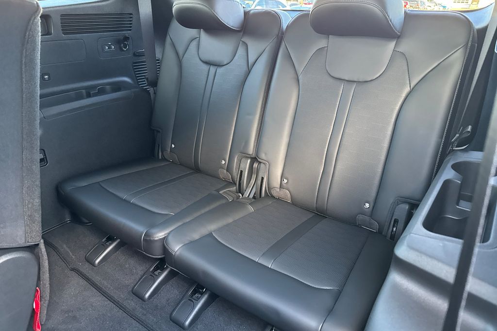 new 2026 Kia Sorento car, priced at $39,265