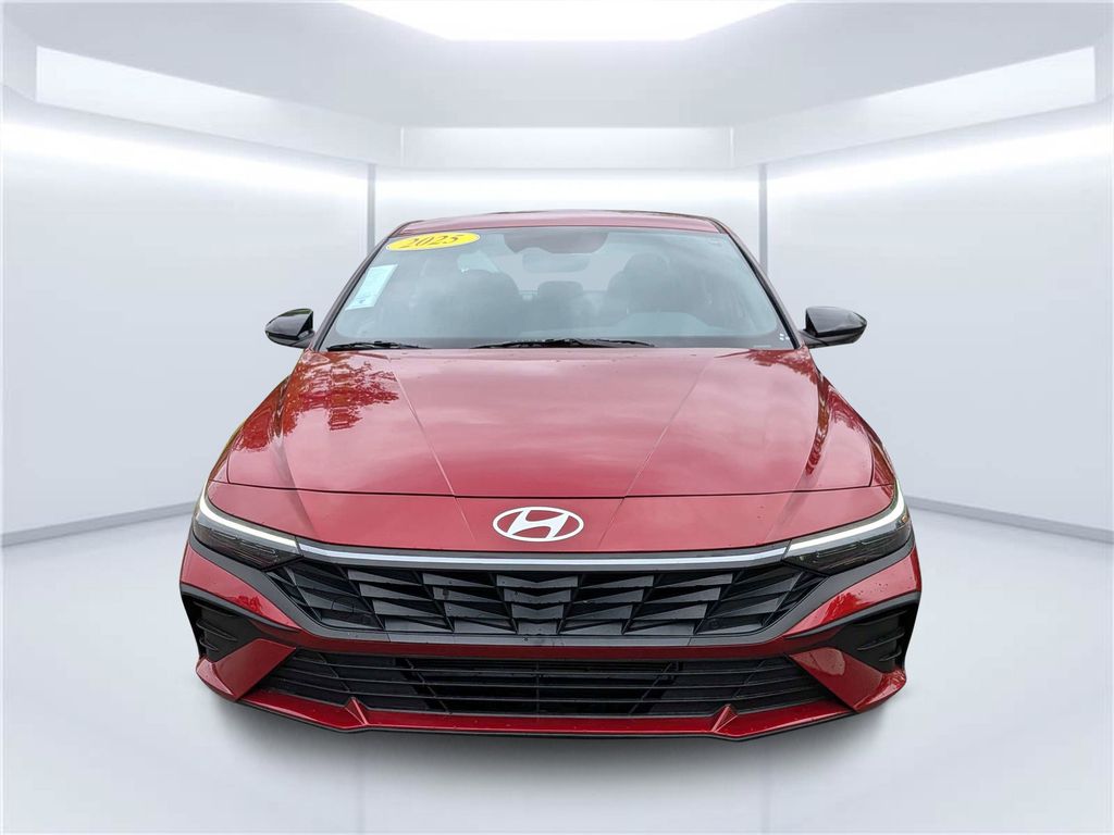 2025 Hyundai Elantra SEL - Photo 11