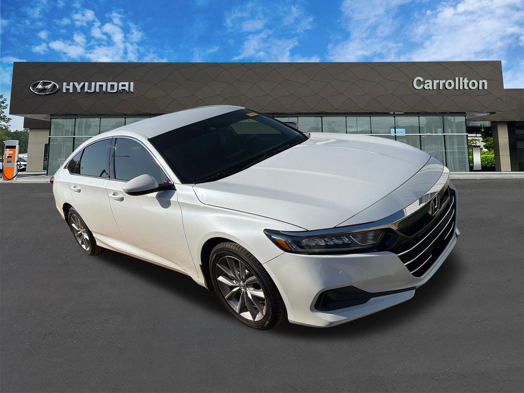 Used 2022 White Honda LX image 4