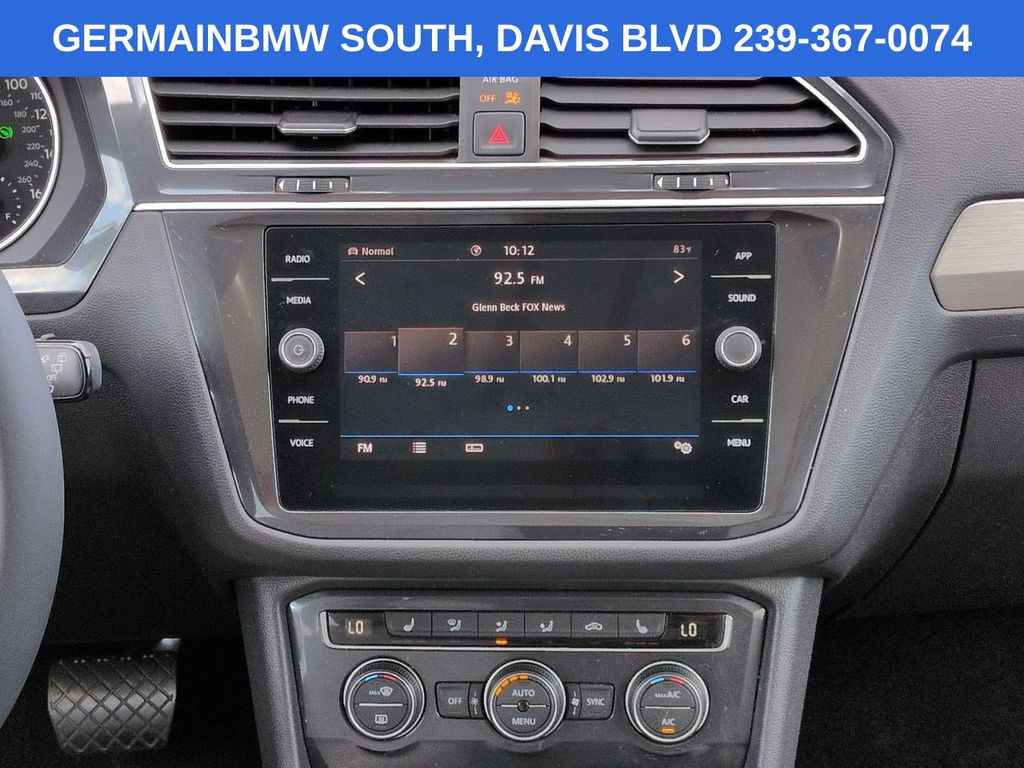 Used 2020 Blue Volkswagen 2.0T SE image 20