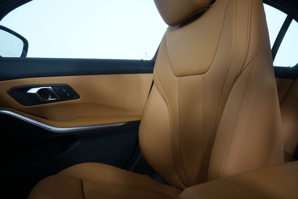 Thumbnail: 2026 BMW 3 Series - 22