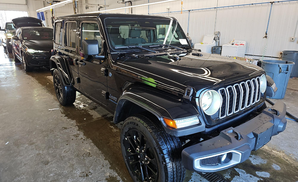 Black Clearcoat 2025 Jeep Wrangler 4xe Sahara 4WD SUV / Crossover Four-Wheel Drive 8-Speed Automatic