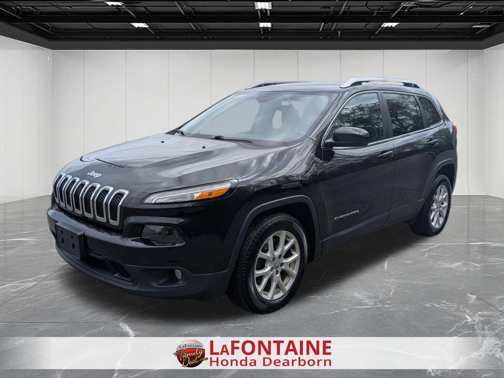 2016 Jeep Cherokee Latitude's photo