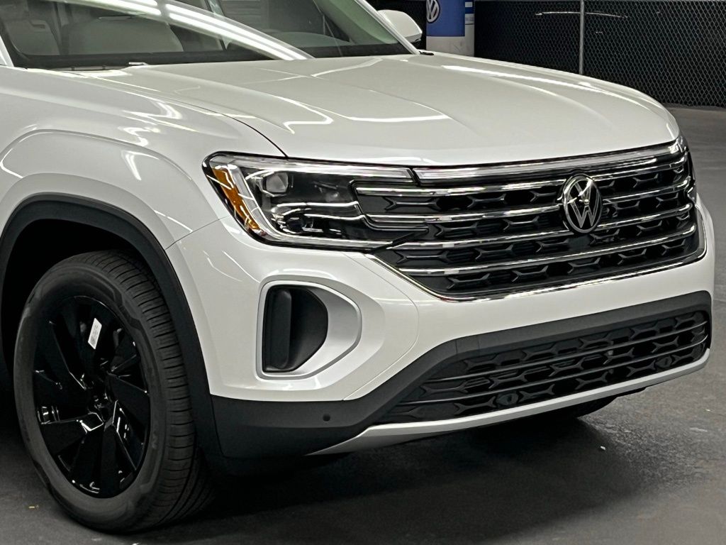 2026 Volkswagen Atlas SE w/Tech - Photo 42