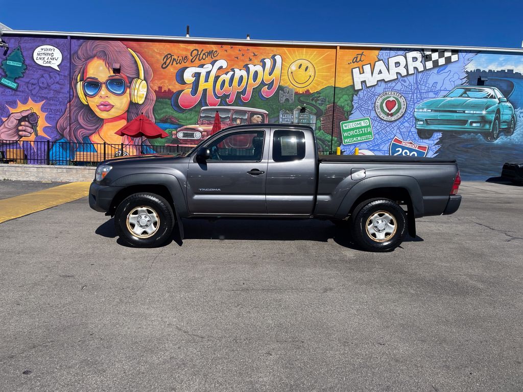 Used 2015 Toyota Tacoma Base with VIN 5TFUX4EN7FX032033 for sale in Worcester, MA