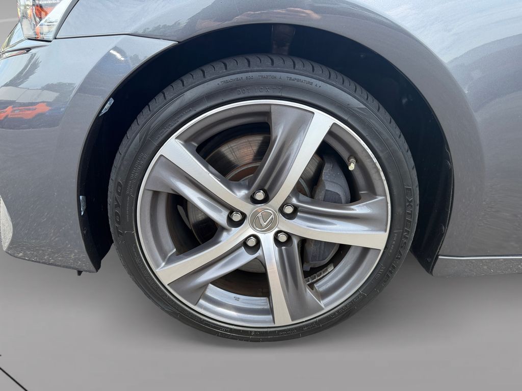 2018 Lexus IS 300 - 8