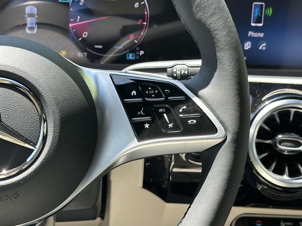 2025 Mercedes-Benz CLA 250 18