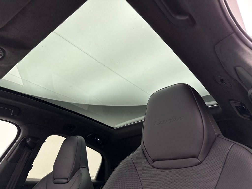 Thumbnail: 2026 Porsche  - 22