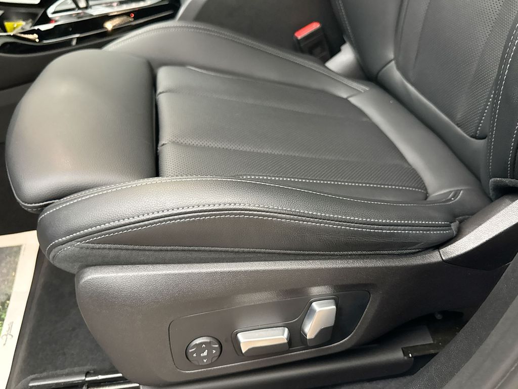 2022 BMW X3 xDrive30i 12