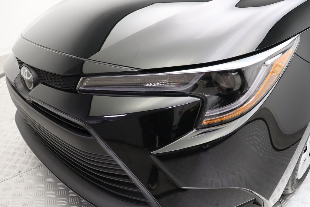 2024 Toyota Corolla LE 3