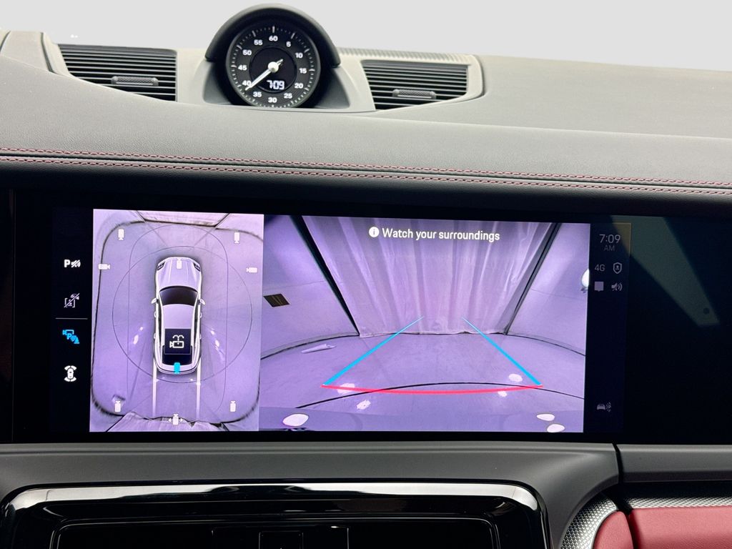 Thumbnail: 2026 Porsche Panamera - 17