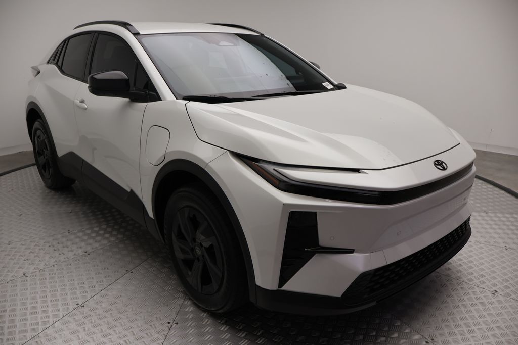 Thumbnail: 2026 Toyota C-HR - 6