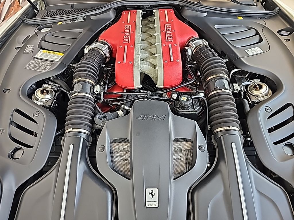 2019 Ferrari GTC4Lusso V12 38