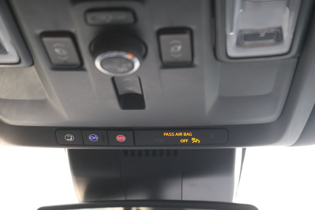 Thumbnail: 2024 Chevrolet Suburban - 24