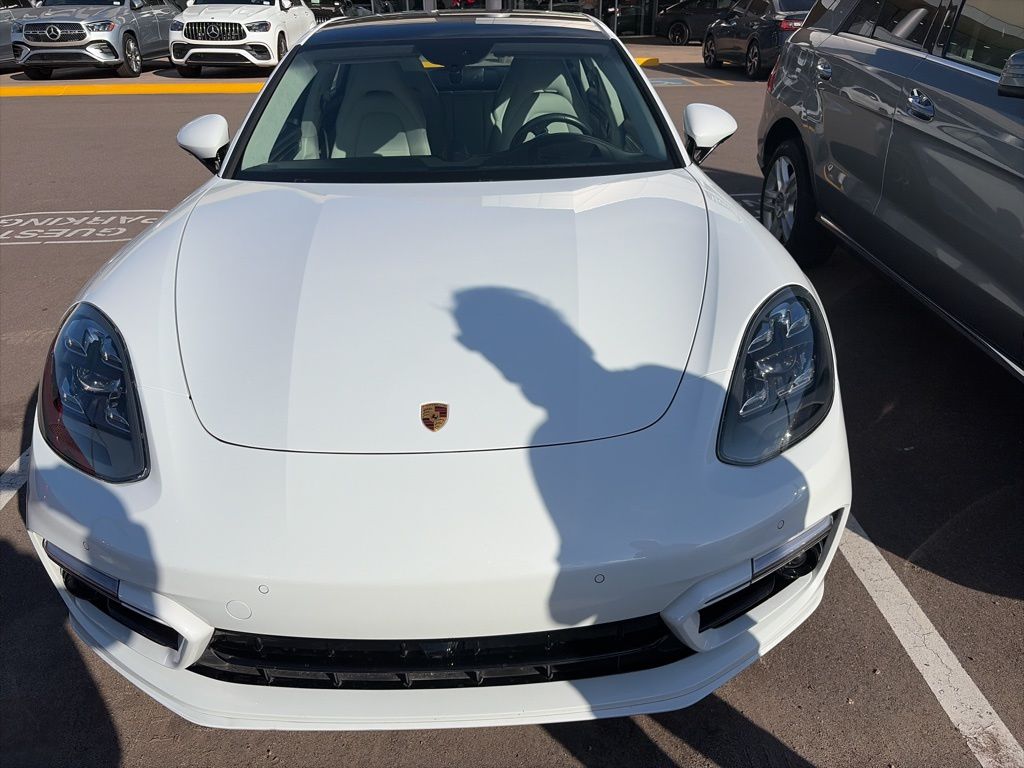 Thumbnail: 2022 Porsche Panamera - 4