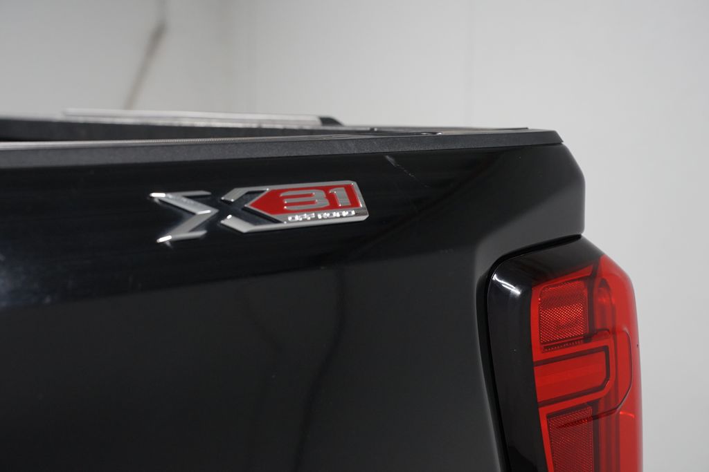 Thumbnail: 2022 GMC Sierra 1500 - 12