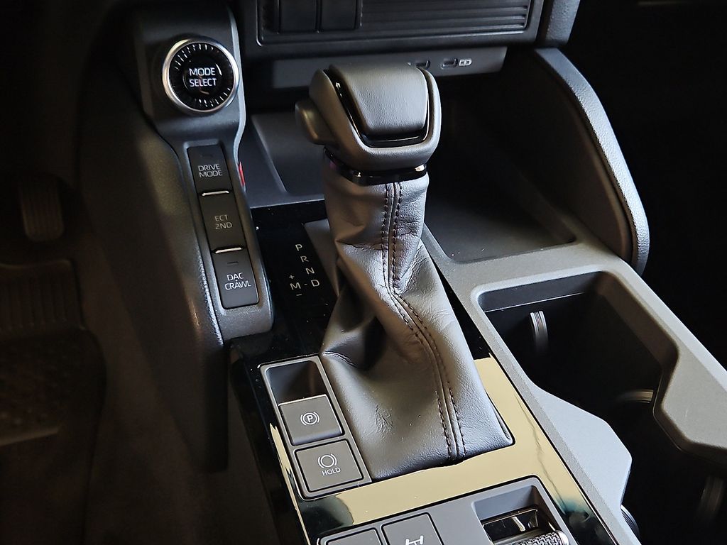 Thumbnail: 2027 Toyota Land Cruiser - 8