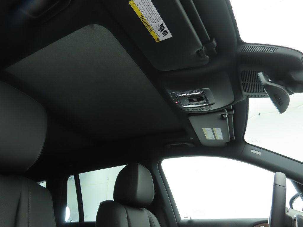 Thumbnail: 2025 Mercedes-Benz GLS - 18