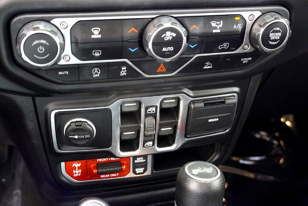 Used Car 2021 Jeep Wrangler  Unlimited Rubicon For Sale Under $30,000 In Taylor, Texas