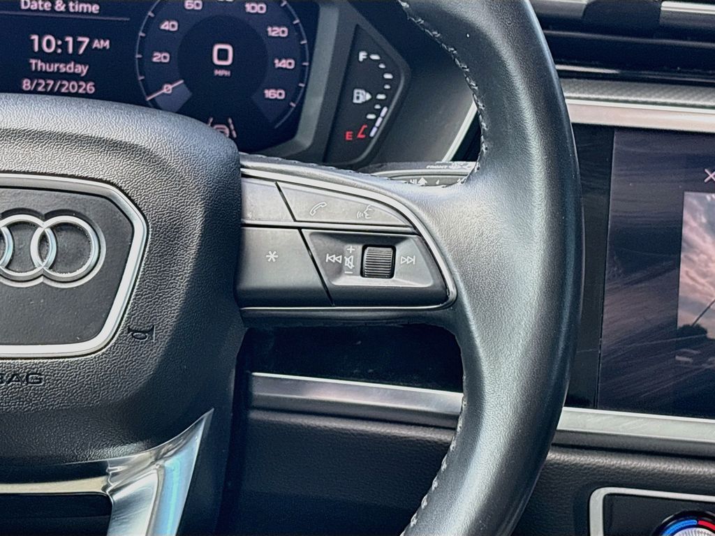 Thumbnail: 2020 Audi Q3 - 12
