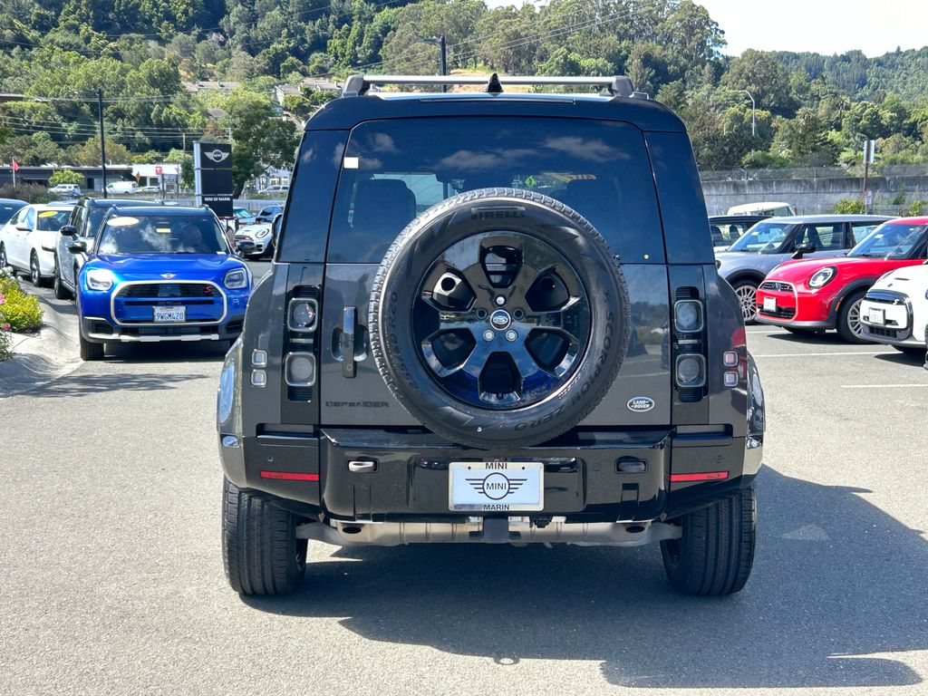 Thumbnail: 2023 Land Rover Defender - 4