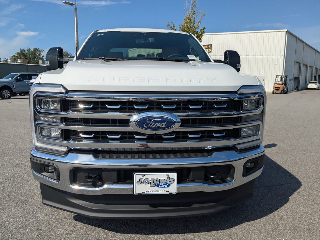 2026 Ford Super Duty F-350 SRW LARIAT
