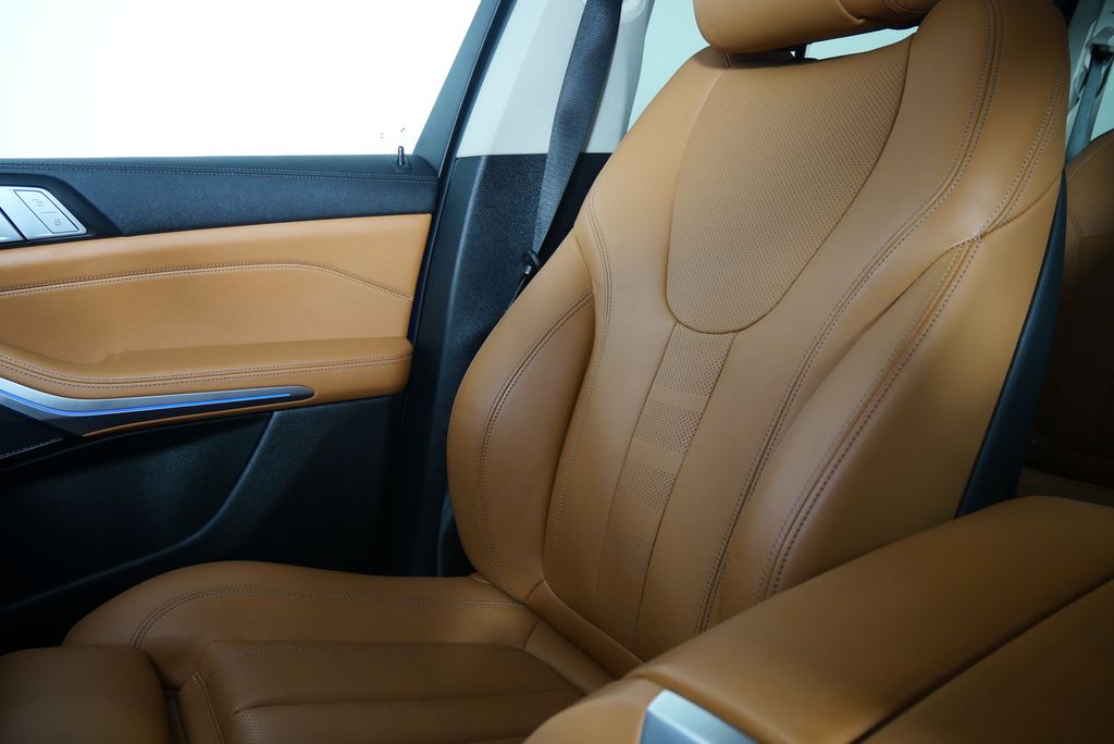 2022 BMW X7 xDrive40i 30