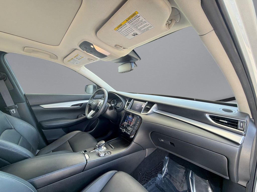 Thumbnail: 2021 INFINITI QX50 - 15