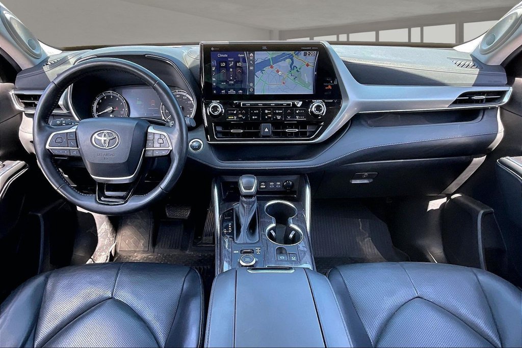 Used 2022 Toyota Highlander SUV