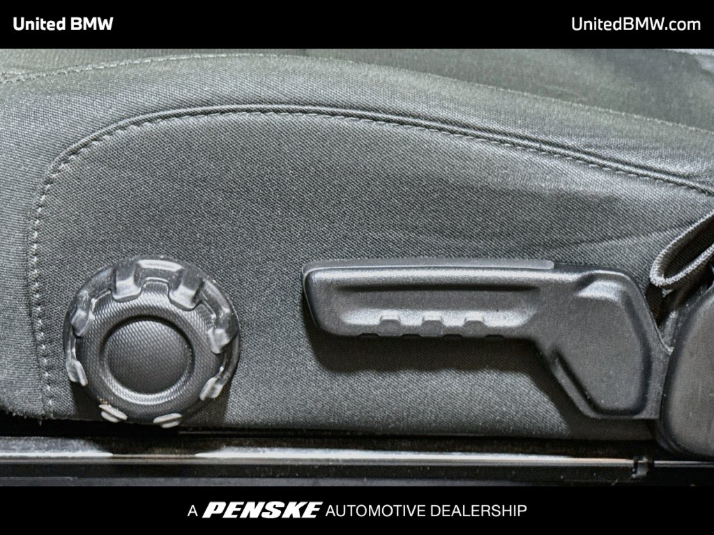 Thumbnail: 2022 Jeep Wrangler - 11