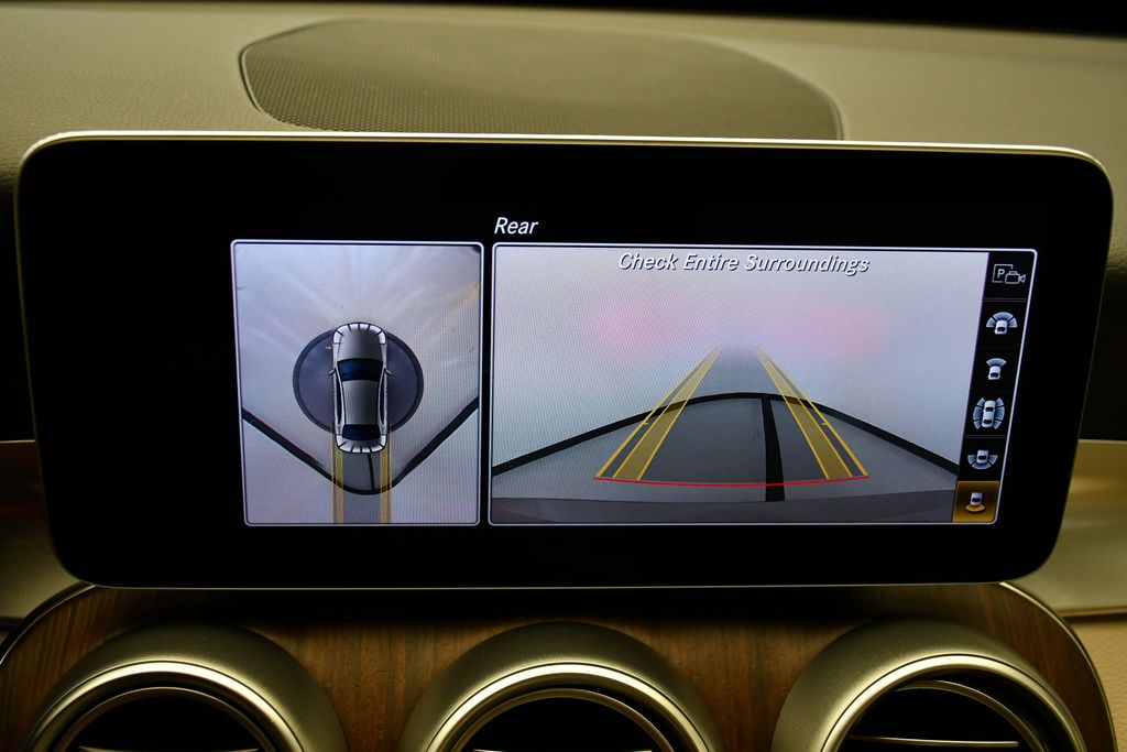 Thumbnail: 2021 Mercedes-Benz C-Class - 28