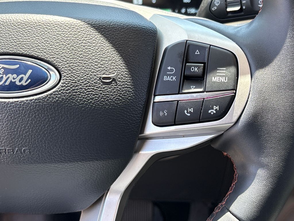 Certified Used 2025 Gray Ford Active image 37