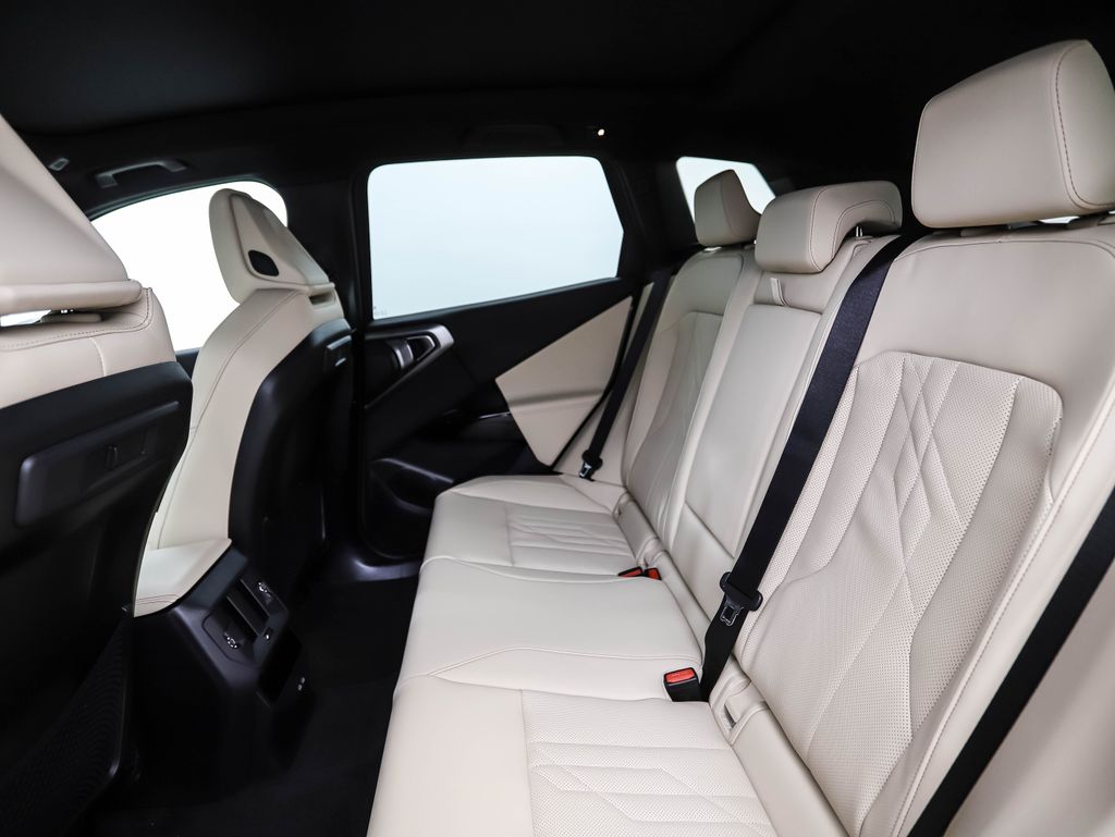 Thumbnail: 2026 BMW X3 - 22