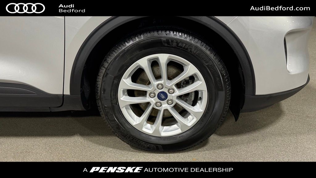 Thumbnail: 2020 Ford Escape - 9