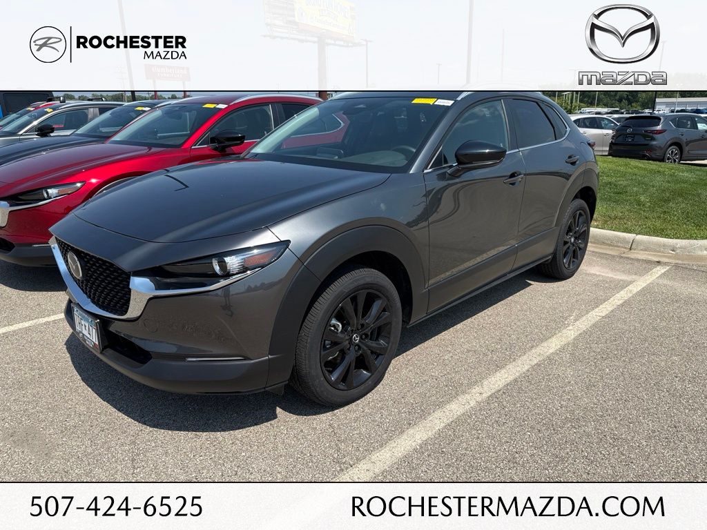 2025 Mazda CX-30 Gris (Machine Gray Metallic) SUV/Crossover Tracción en las cuatro ruedas 6 velocidades Automática