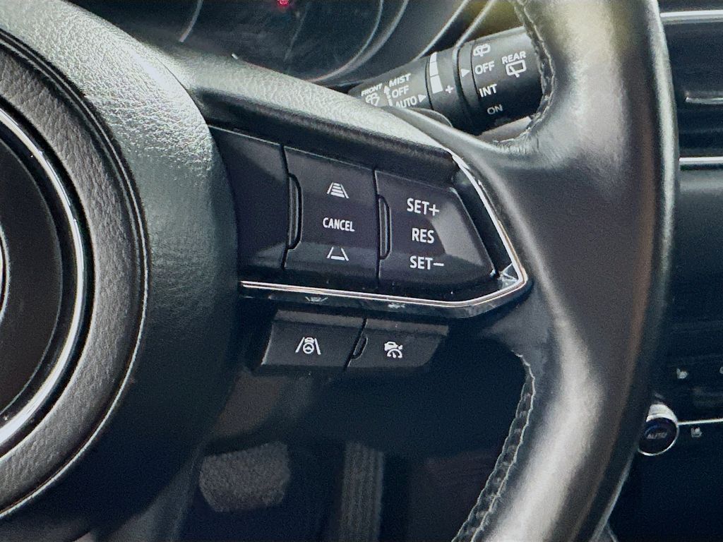 MazdaCX-524