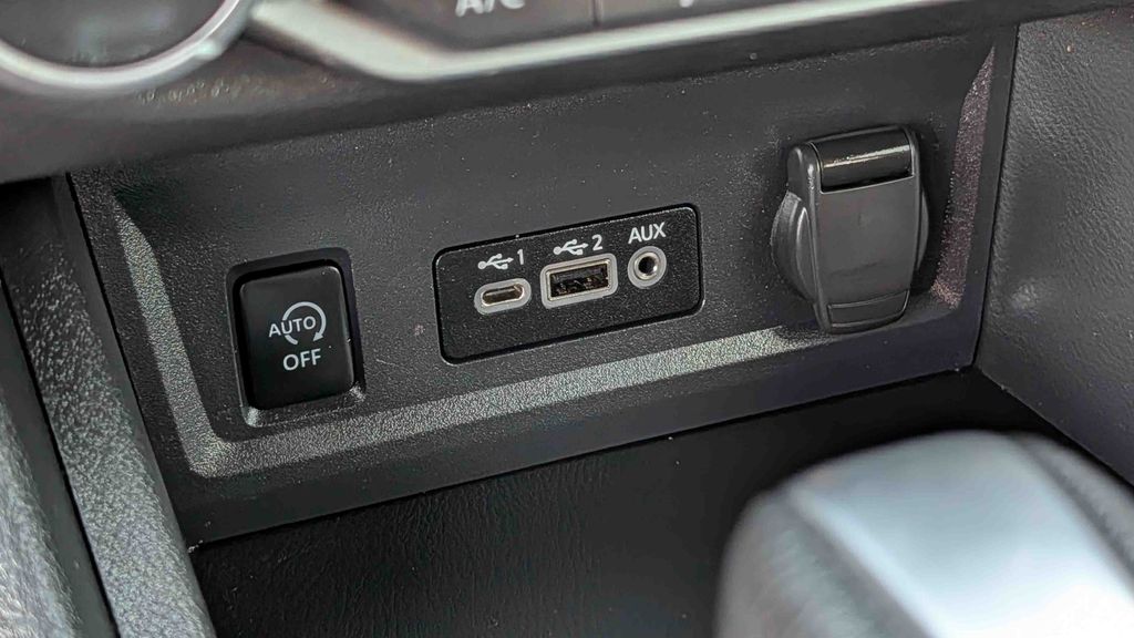 Used 2024 Nissan Sentra SV 4D Sedan