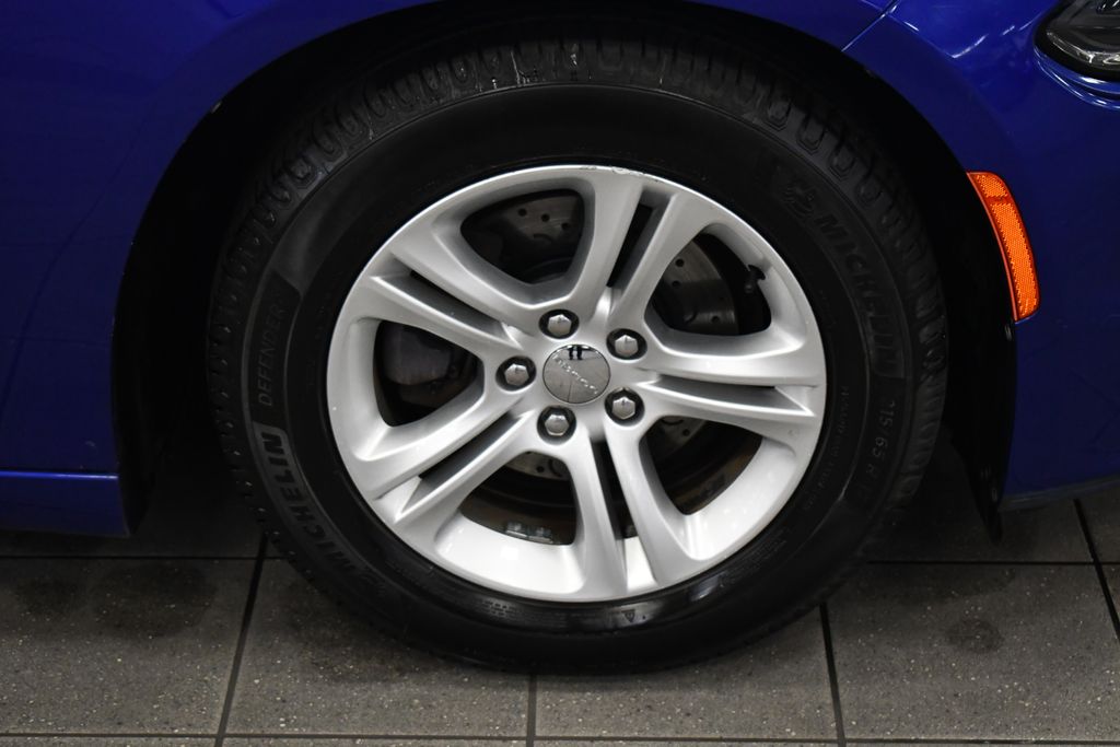 Thumbnail: 2019 Dodge Charger - 12