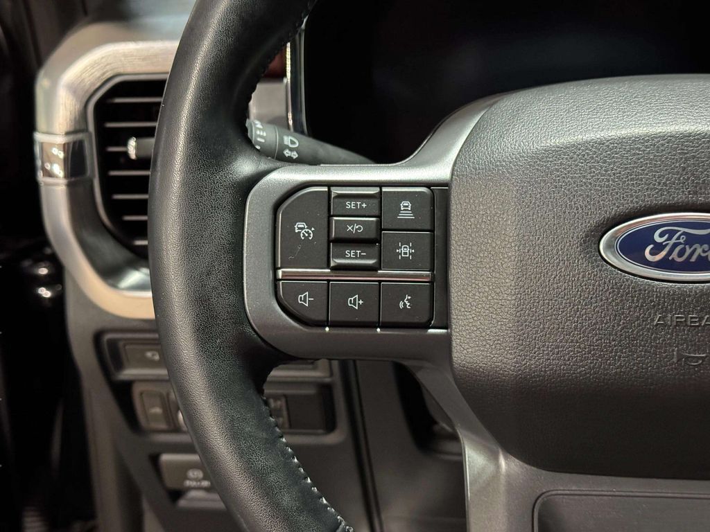Used 2022 Agate Black Metallic Ford Lariat image 12