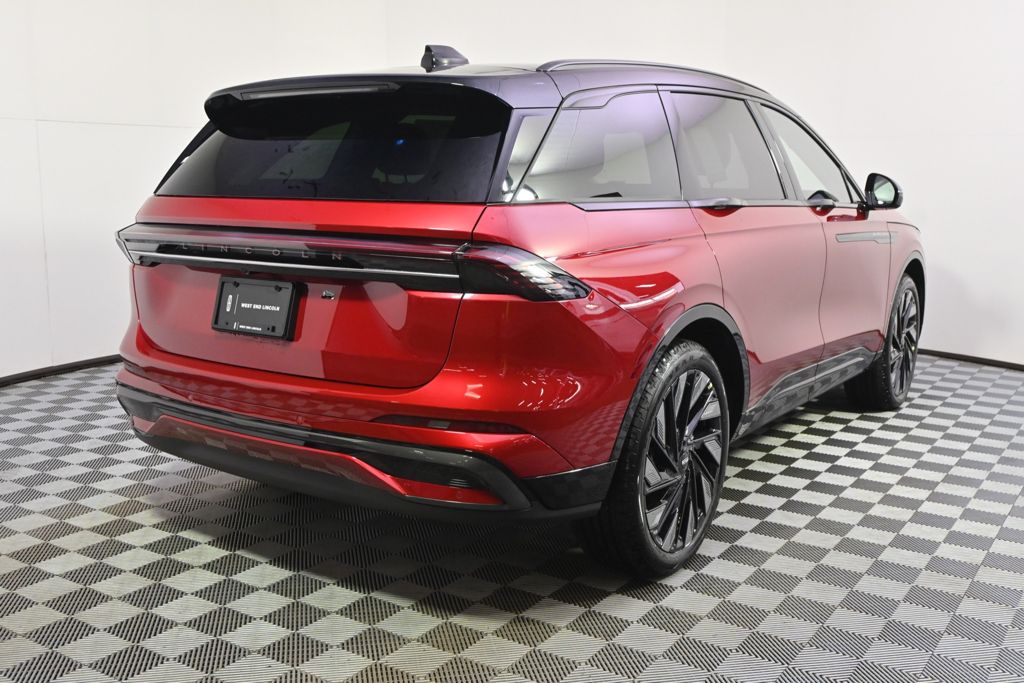 New 2026 Red Lincoln Reserve image 6