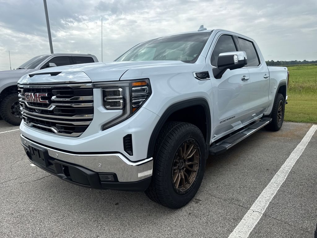 Glacier White 2026 GMC Sierra 1500 Pickup Truck Four-Wheel Drive Automatic